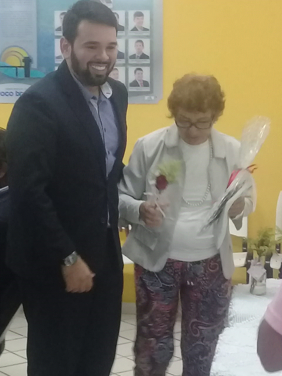 HOMENAGEM EMOCIONANTE NO PLENÃRIO!